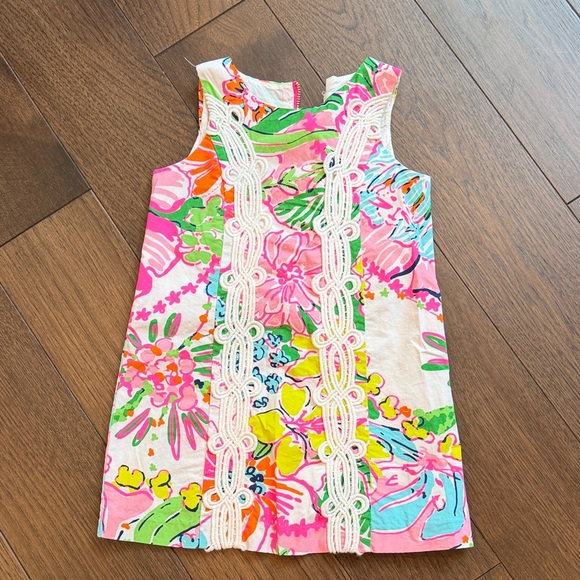 Lilly Pulitzer Other - Lilly Pulitzer Vibrant Floral Kids Dress C17-029
